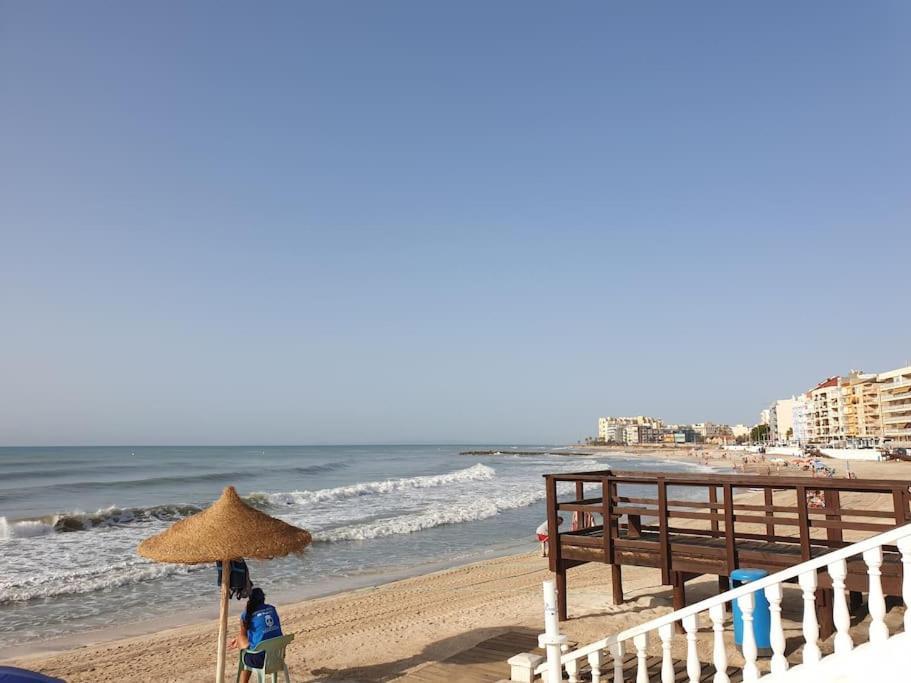 Nice Holidays Apartment In Torreveja, Torrevieja Exterior photo